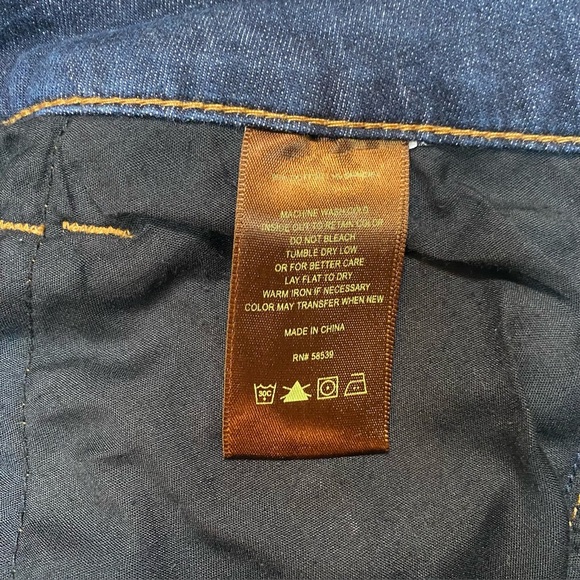 Kut from the Kloth Bermuda Shorts Sz 8 Dark Wash Gold Thread 4 pockets E… - Picture 11 of 15